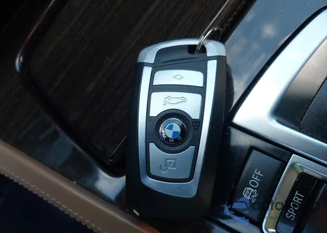 2012 BMW 750Li xDrive from USA, damaged, VIN WBAKC8C55CC435666